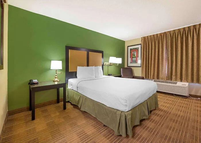Hotel Extended America - - Urbana