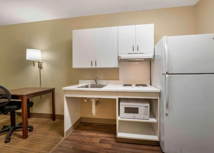 Hotel Extended America - - Urbana Champaign