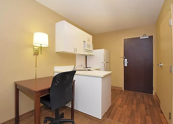 Hotel Extended America - - Urbana Champaign
