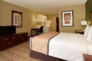 Extended America - - Urbana Hotel