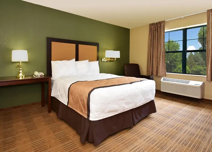 Hotel Extended America - - Urbana Champaign